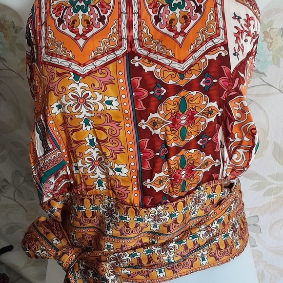 HAUTE HIPPIE Style Patterned Halter Top Size XS - Picture 3 of 9